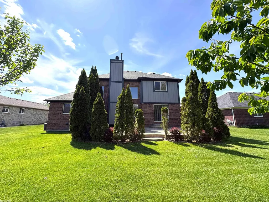 53220 Joann Marie Drive Chesterfield Township MI 48047