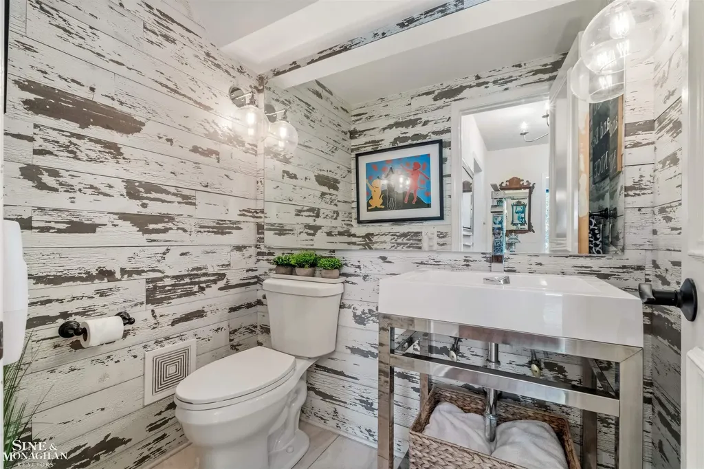 398 Rivard Boulevard Grosse Pointe City MI 48230