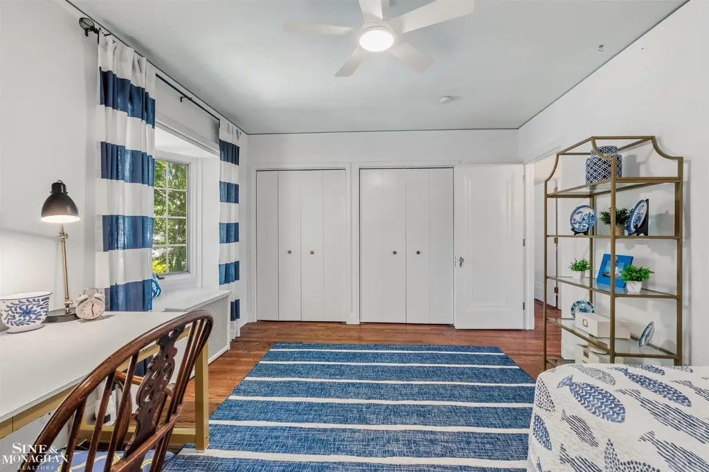 398 Rivard Boulevard Grosse Pointe City MI 48230