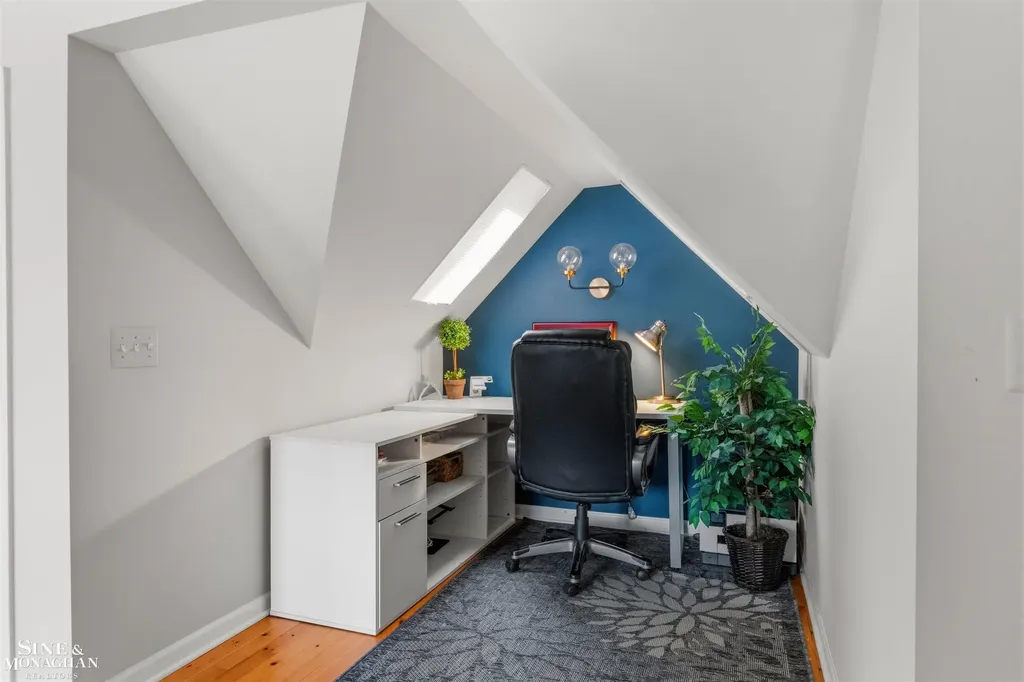 398 Rivard Boulevard Grosse Pointe City MI 48230