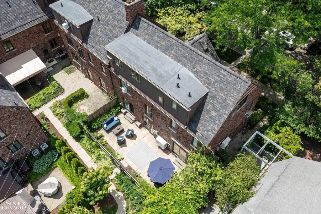 398 Rivard Boulevard Grosse Pointe City MI 48230