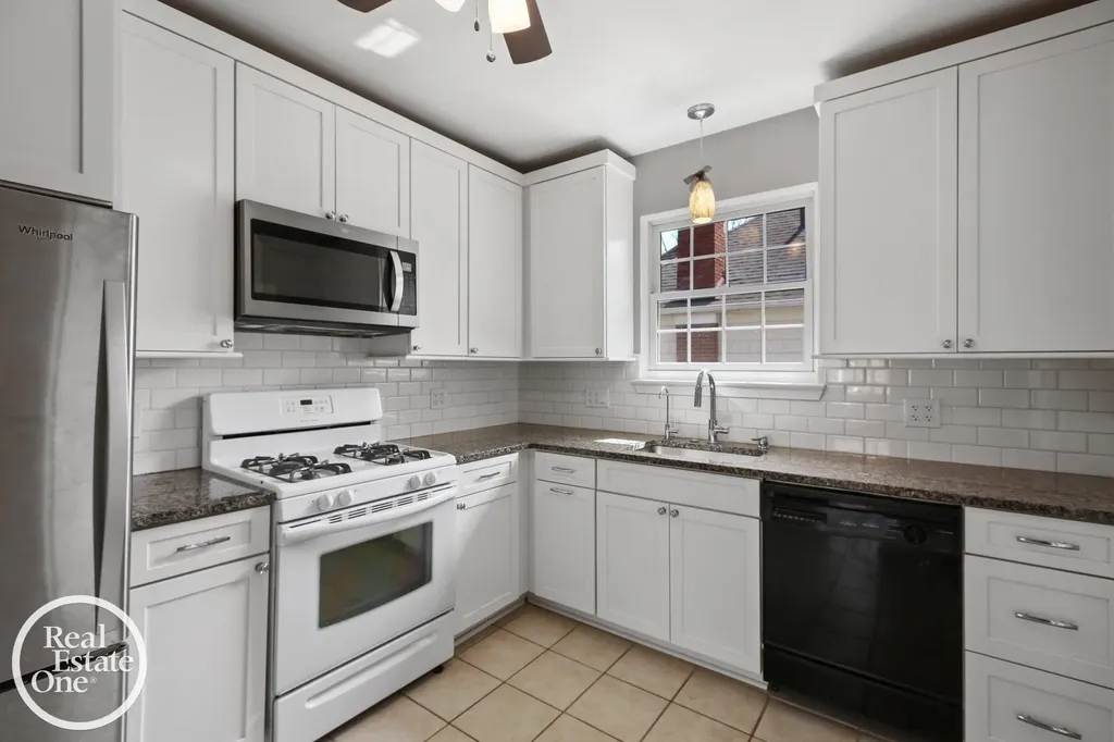 897 Rivard Boulevard Grosse Pointe City MI 48230
