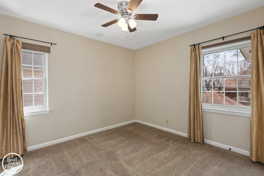 897 Rivard Boulevard Grosse Pointe City MI 48230