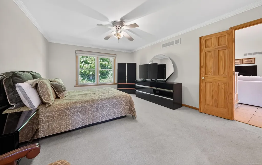 40219 Denbigh Drive Sterling Heights City MI 48310