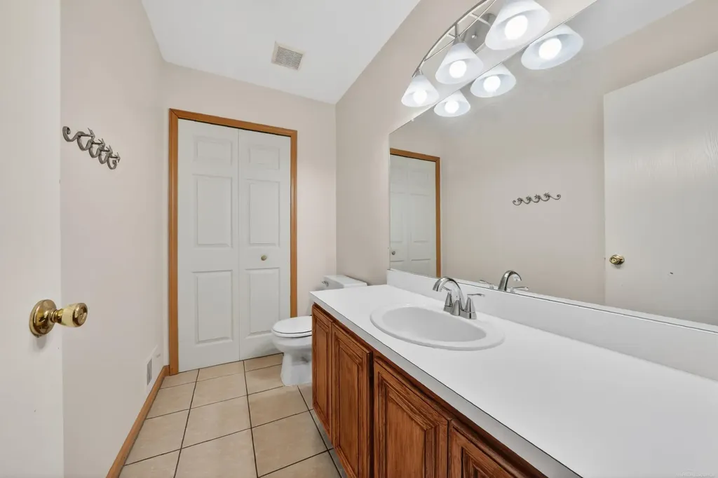 40219 Denbigh Drive Sterling Heights City MI 48310