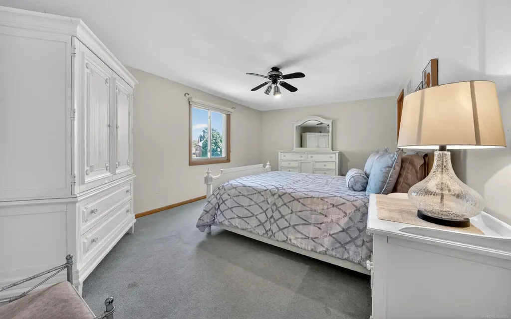 40219 Denbigh Drive Sterling Heights City MI 48310