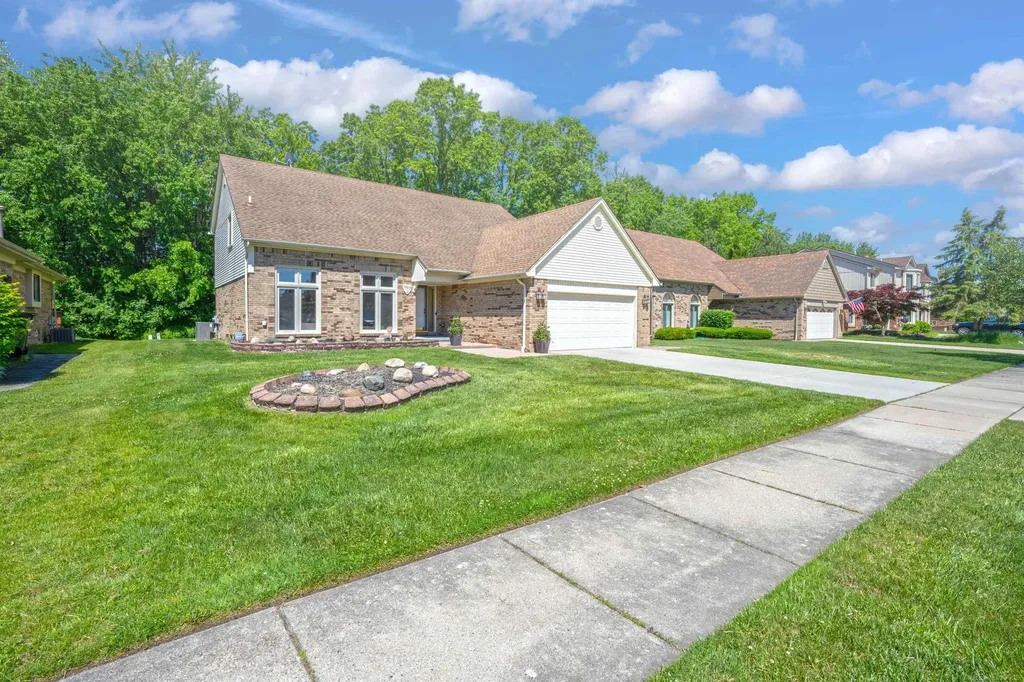 40219 Denbigh Drive Sterling Heights City MI 48310