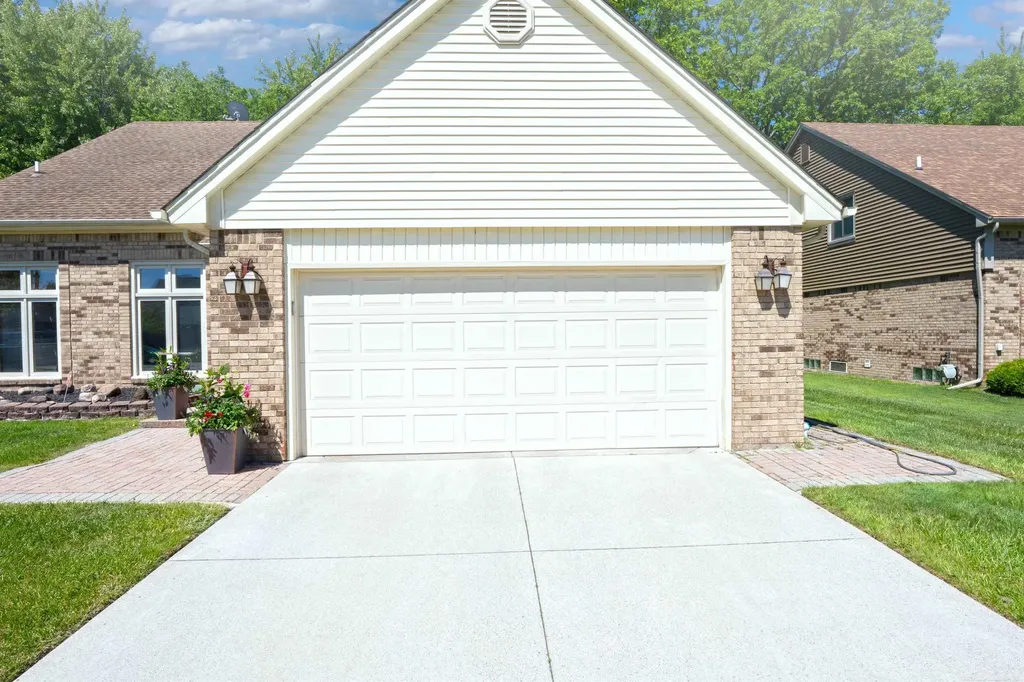 40219 Denbigh Drive Sterling Heights City MI 48310