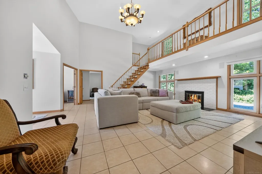 40219 Denbigh Drive Sterling Heights City MI 48310