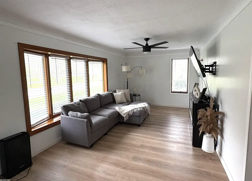50850 Lempke Street New Baltimore City MI 48047