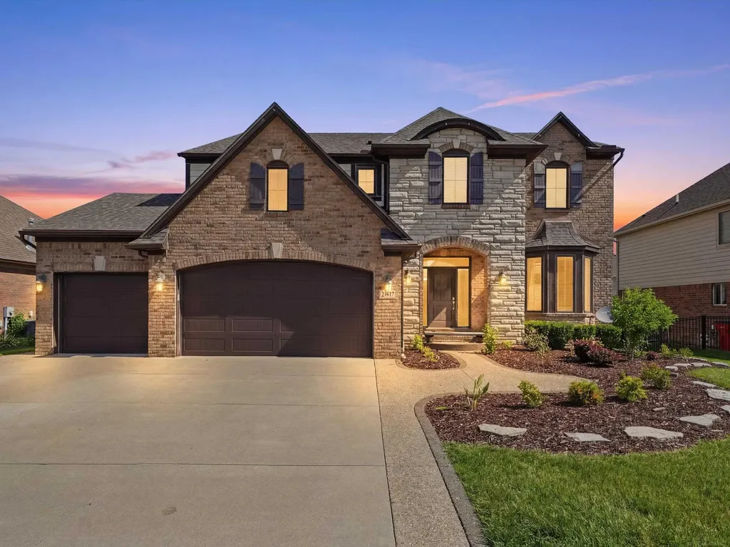 21917 Bellewood Drive Macomb Township MI 48044
