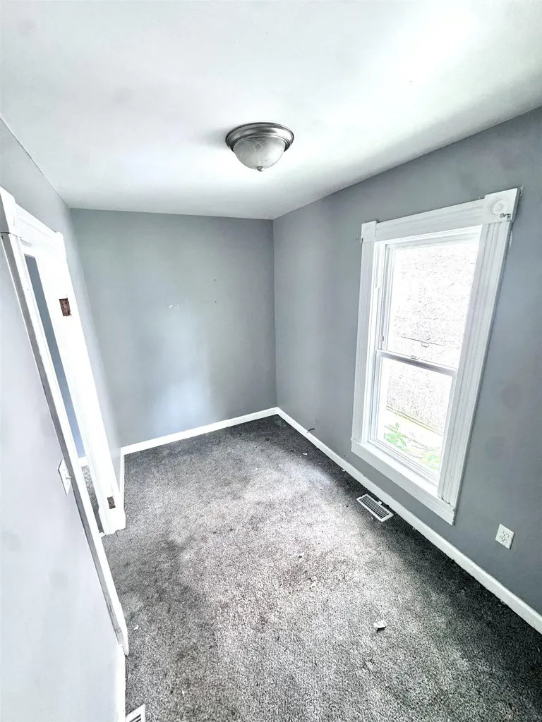 710 Phelon Street Saginaw City MI 48601