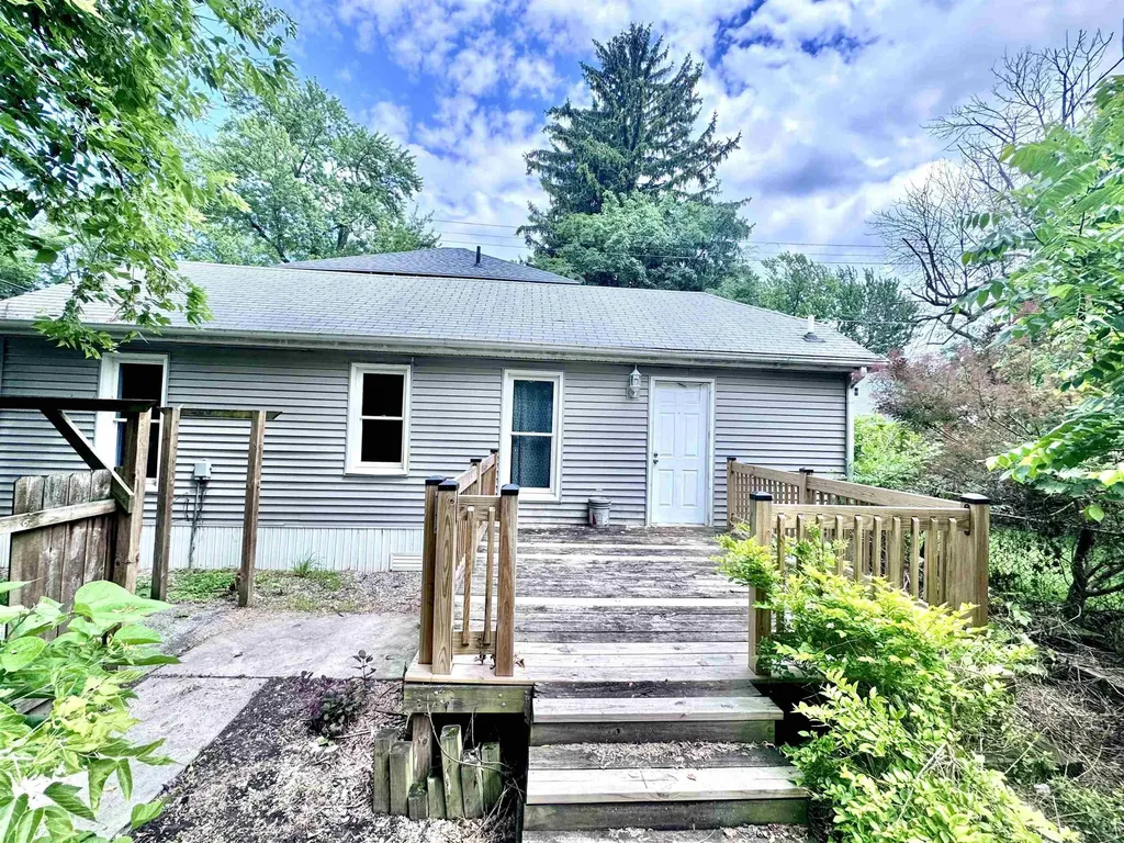 710 Phelon Street Saginaw City MI 48601