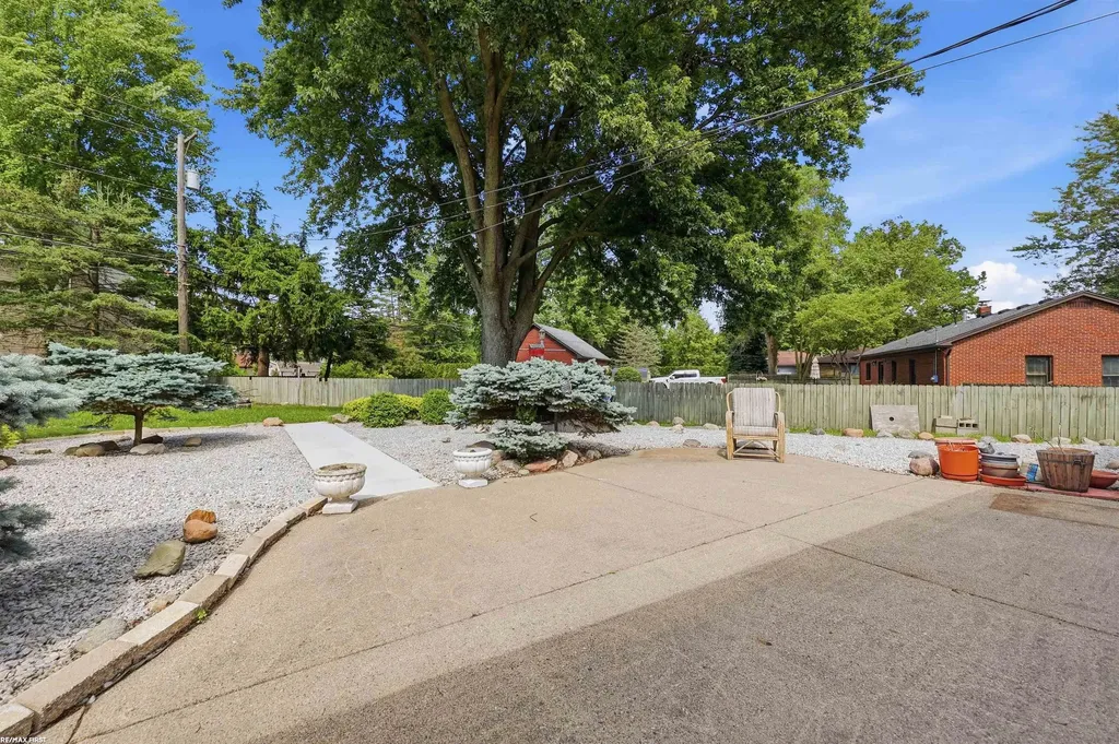 6745 24 Mile Road Shelby Charter Township MI 48316