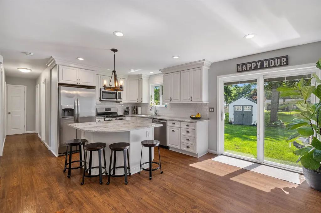 38350 Long Street Harrison Charter Township MI 48045