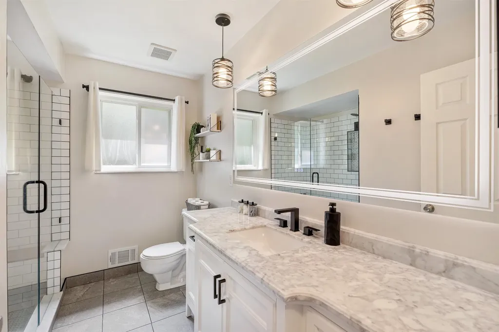 38350 Long Street Harrison Charter Township MI 48045