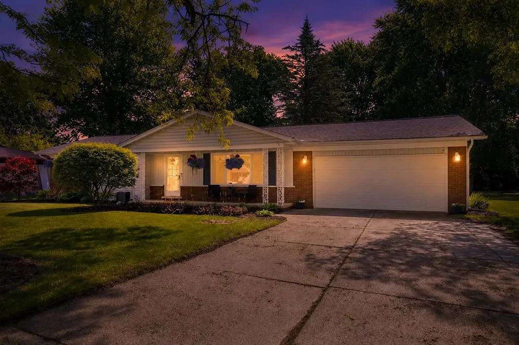 38350 Long Street Harrison Charter Township MI 48045