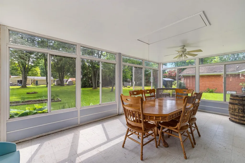 38350 Long Street Harrison Charter Township MI 48045