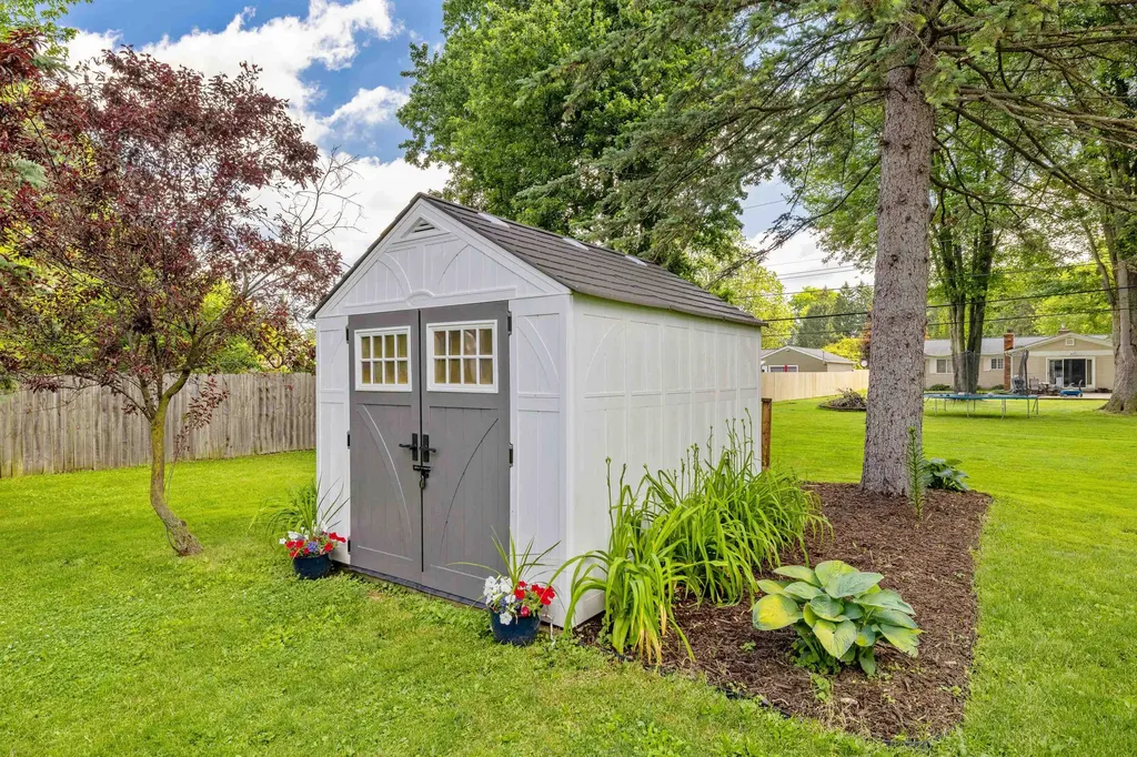 38350 Long Street Harrison Charter Township MI 48045