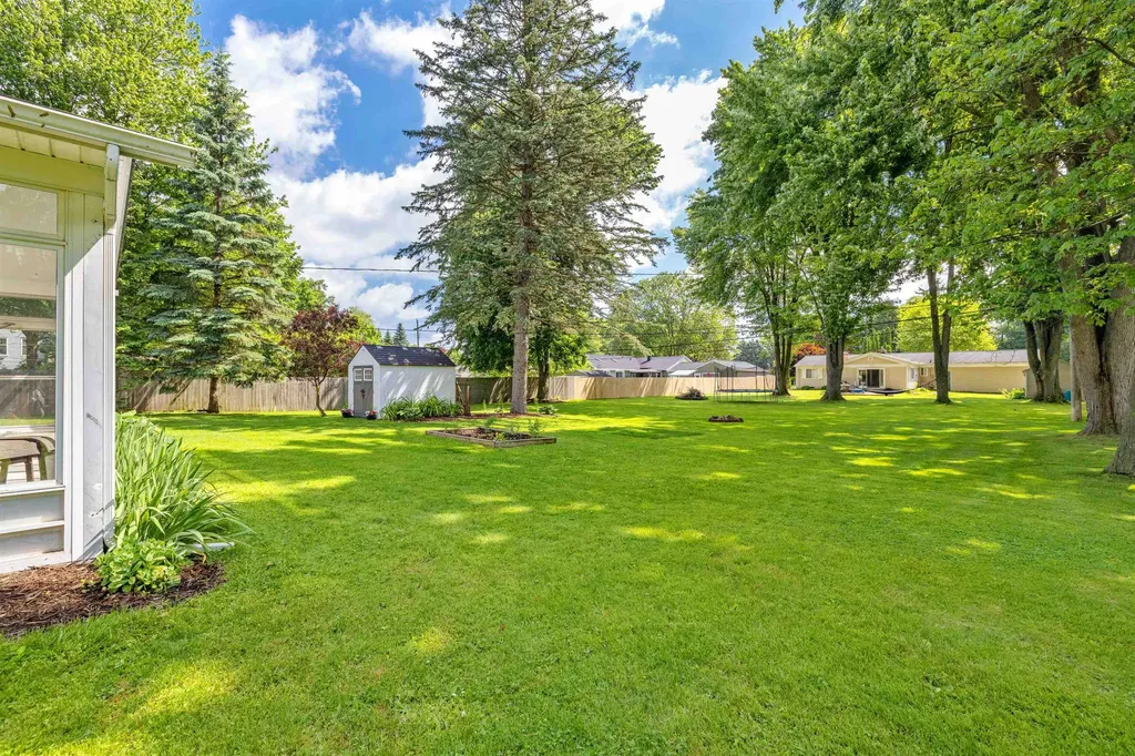 38350 Long Street Harrison Charter Township MI 48045