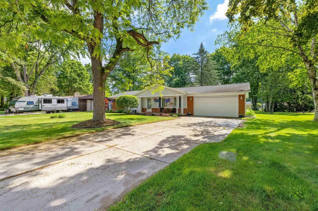 38350 Long Street Harrison Charter Township MI 48045