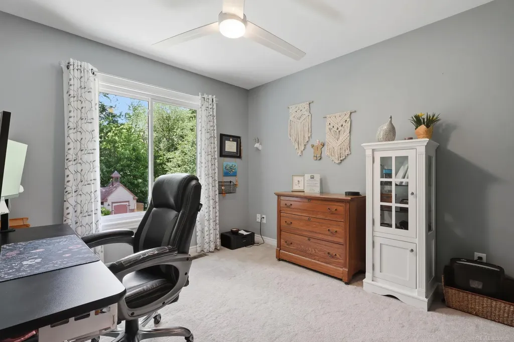 4055 Stoney Creek Drive Fort Gratiot Charter Township MI 48059