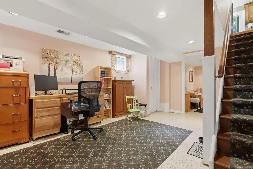 4055 Stoney Creek Drive Fort Gratiot Charter Township MI 48059