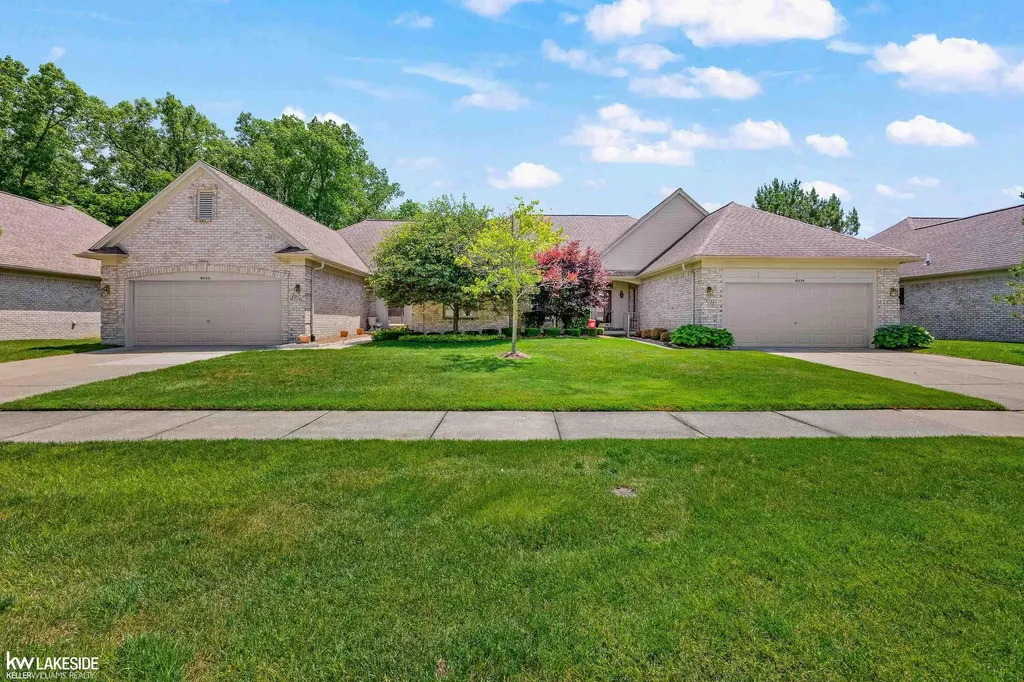 40134 Riverbend Drive Sterling Heights City MI 48310