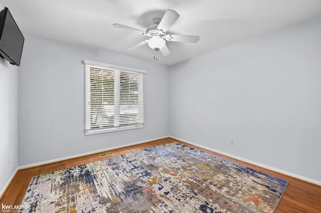 40134 Riverbend Drive Sterling Heights City MI 48310