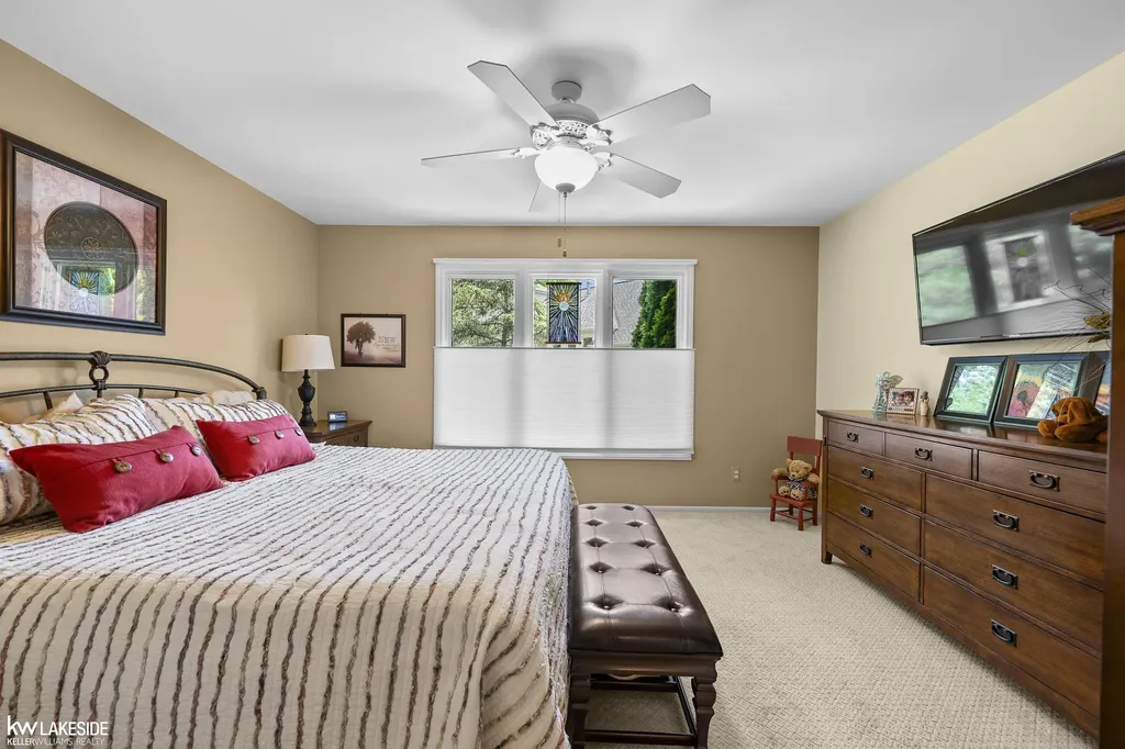 40134 Riverbend Drive Sterling Heights City MI 48310