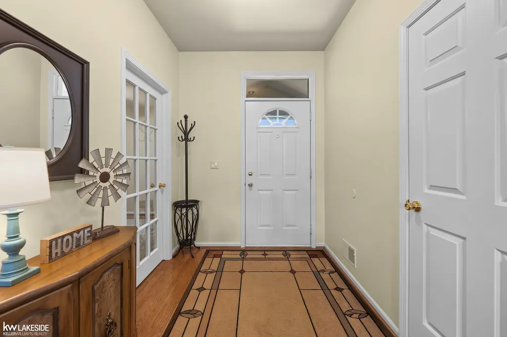 40134 Riverbend Drive Sterling Heights City MI 48310