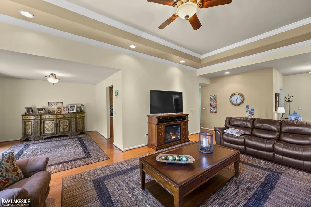 40134 Riverbend Drive Sterling Heights City MI 48310