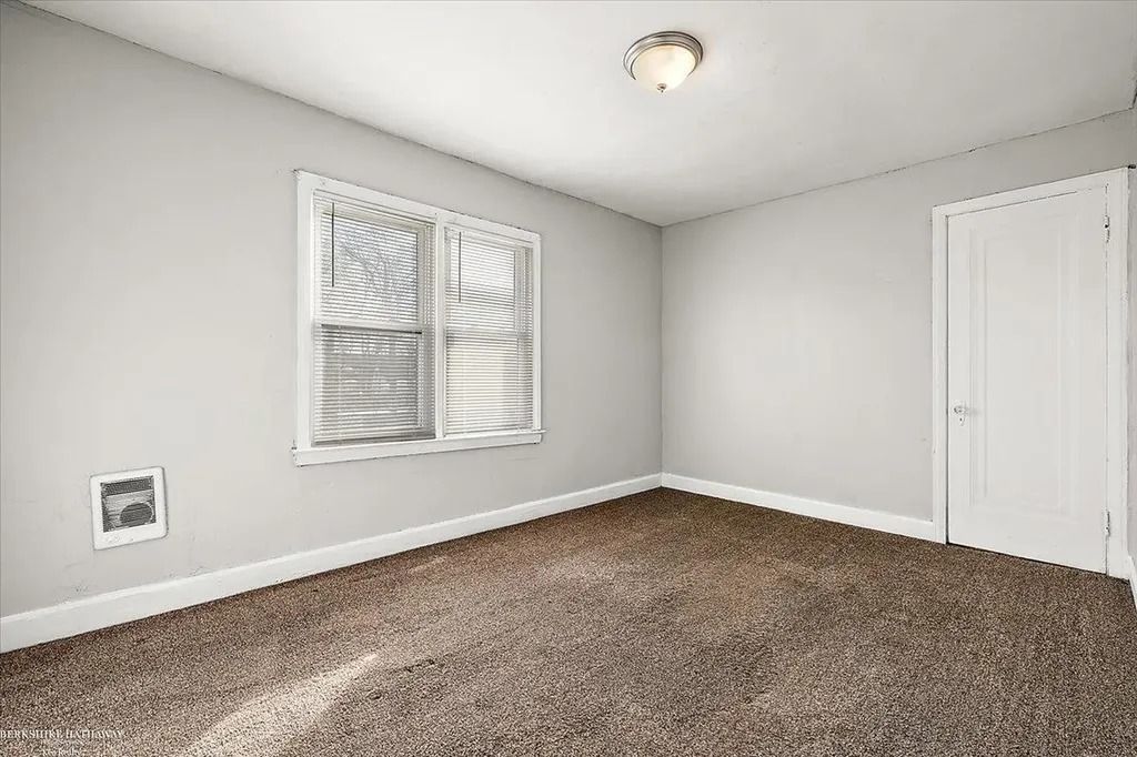 20575 Dean Street Detroit City MI 48234