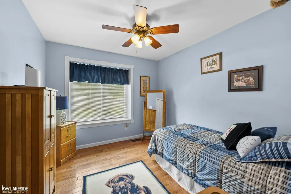 38924 E Windmill Pointe Drive Clinton Charter Township MI 48038
