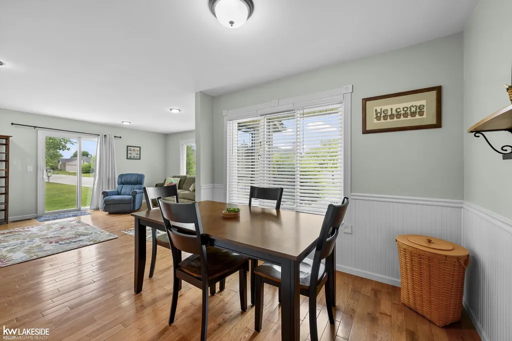 38924 E Windmill Pointe Drive Clinton Charter Township MI 48038