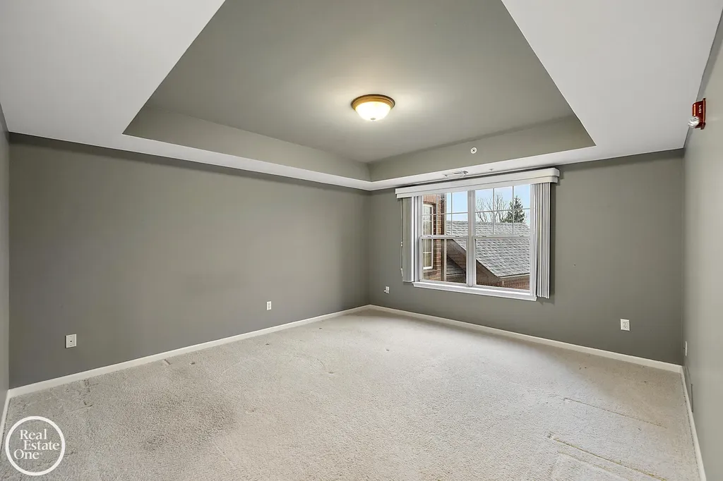 2118 Country Club Drive St. Clair Shores City MI 48082