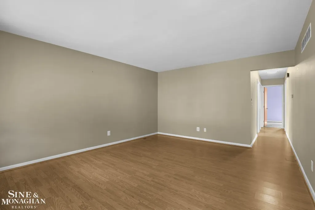 30022 5th Street St. Clair Shores City MI 48082