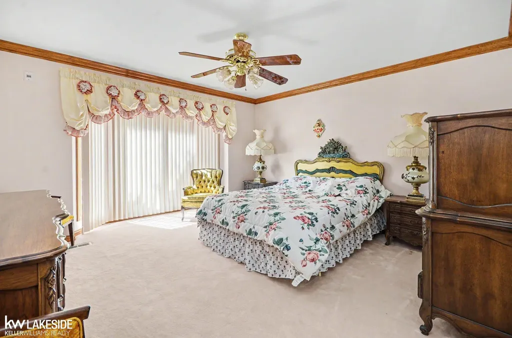 3940 Wayfarer Drive Troy City MI 48083