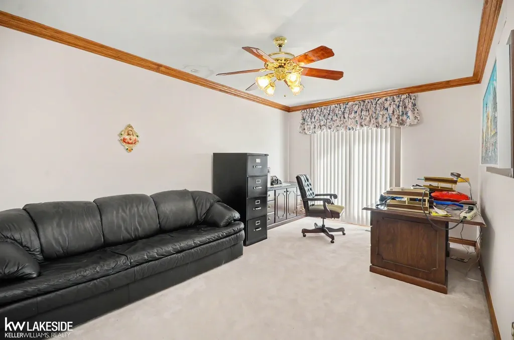 3940 Wayfarer Drive Troy City MI 48083