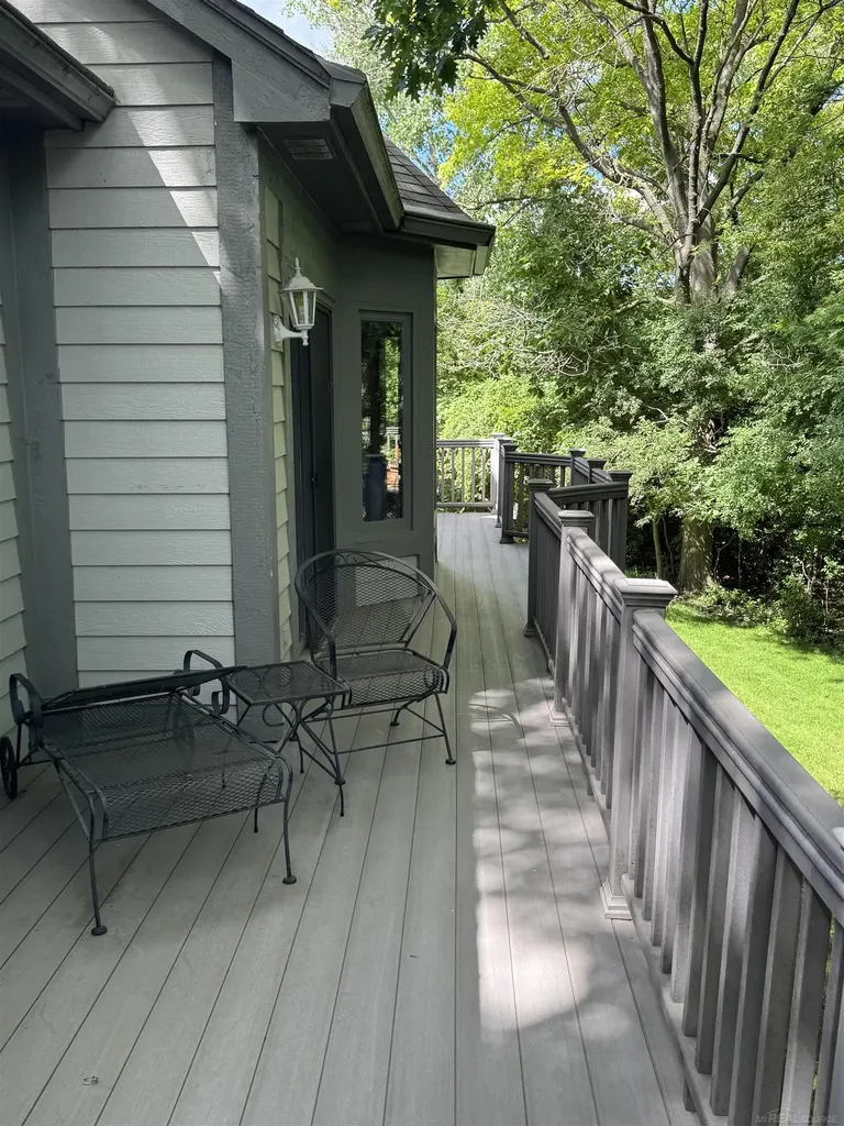 3375 Fairgrove Terrace Rochester Hills City MI 48309