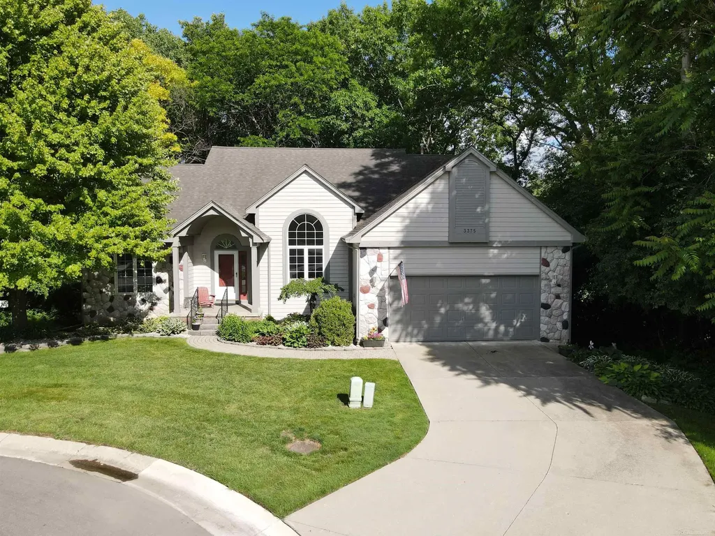 3375 Fairgrove Terrace Rochester Hills City MI 48309