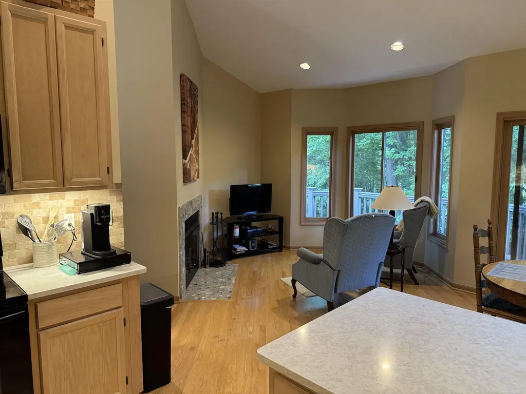 3375 Fairgrove Terrace Rochester Hills City MI 48309