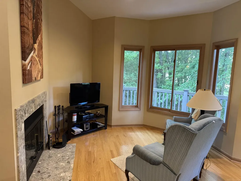 3375 Fairgrove Terrace Rochester Hills City MI 48309