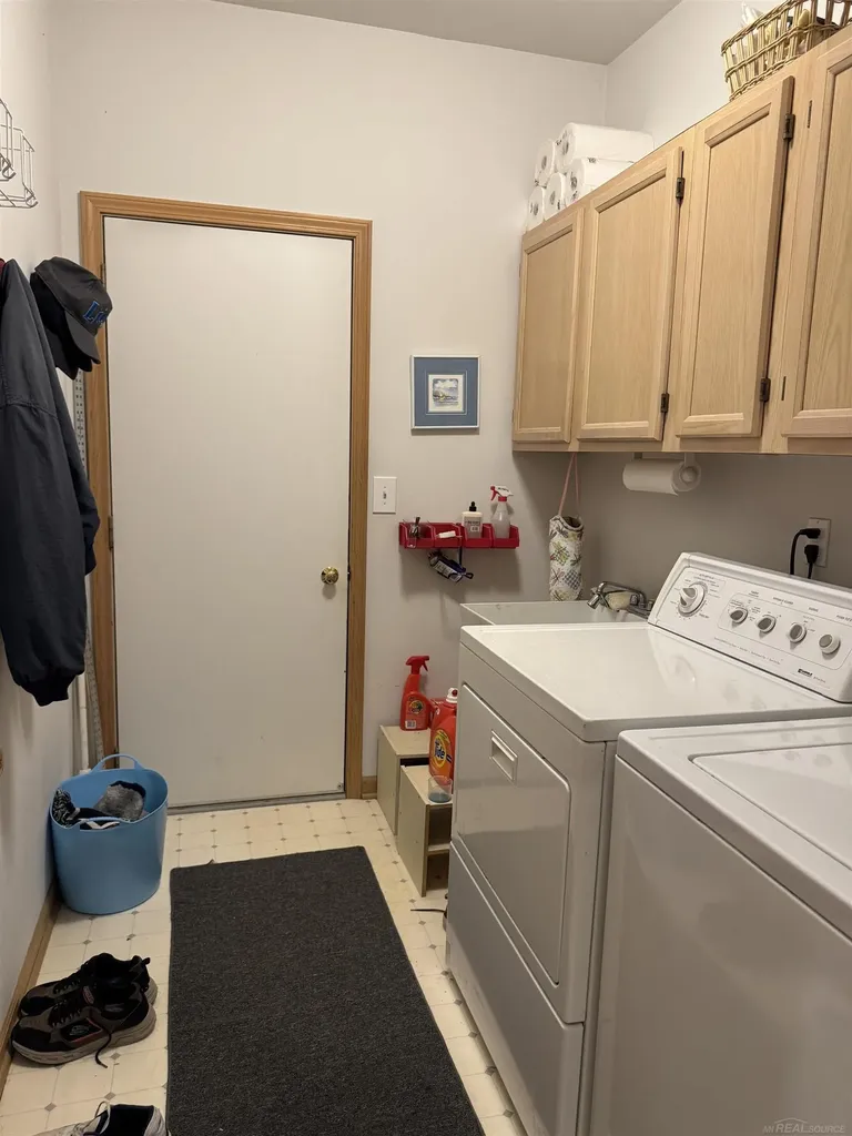 3375 Fairgrove Terrace Rochester Hills City MI 48309