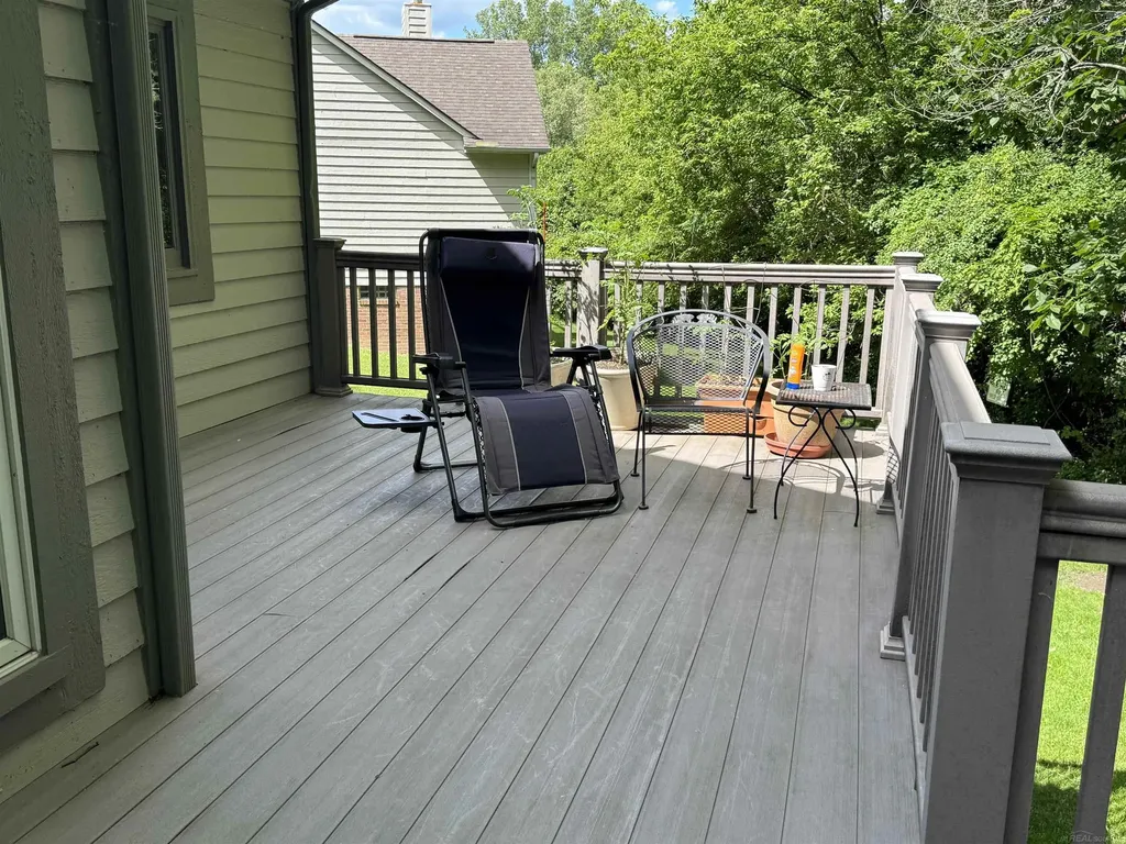3375 Fairgrove Terrace Rochester Hills City MI 48309