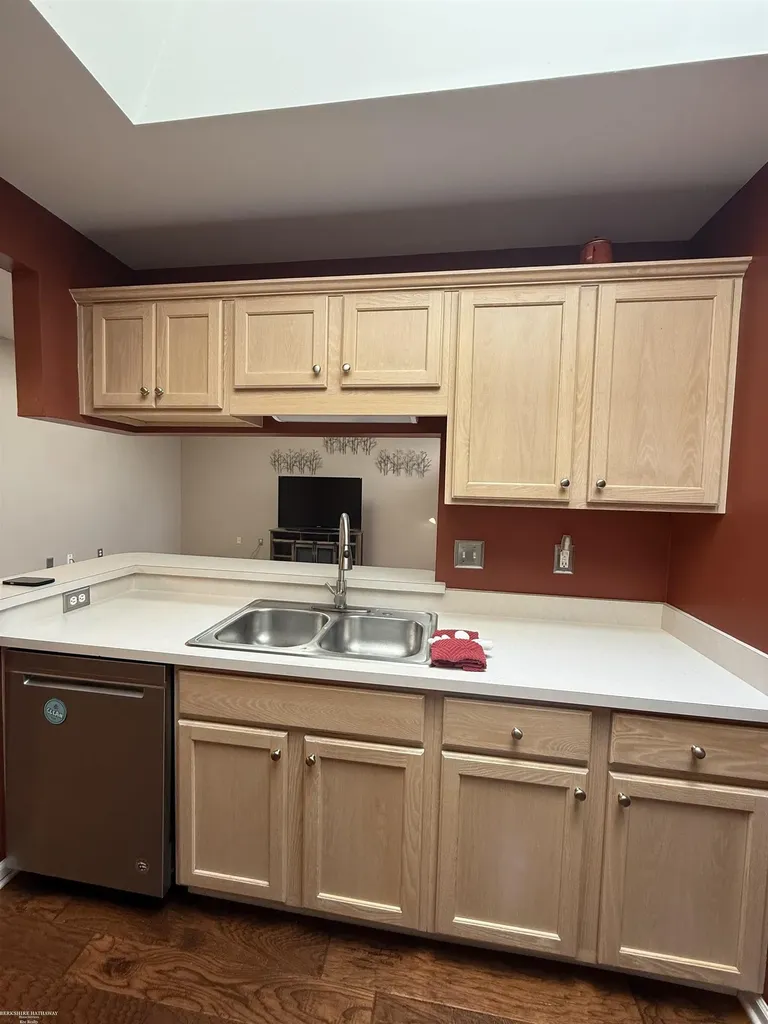 48607 Sugar Bush Court Shelby Charter Township MI 48315