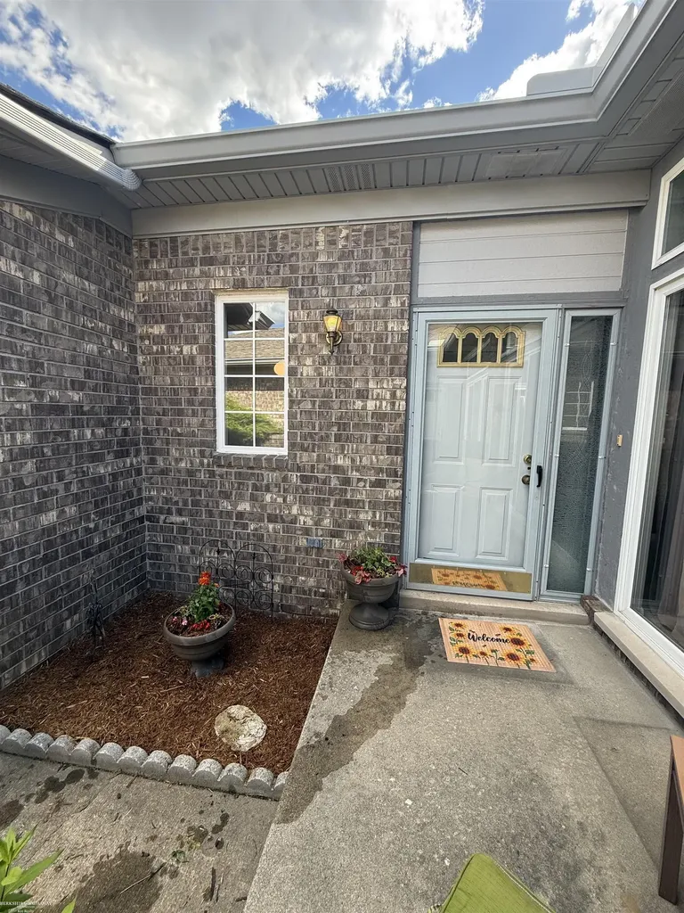 48607 Sugar Bush Court Shelby Charter Township MI 48315
