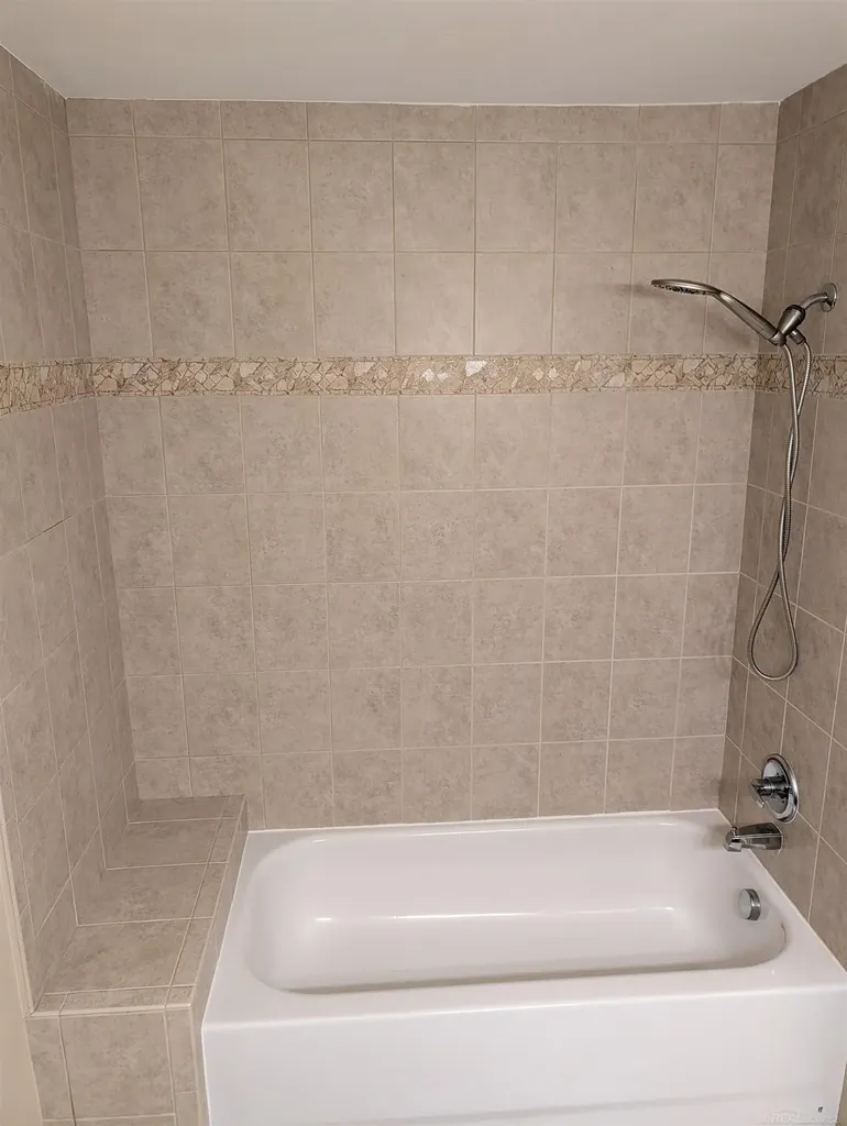 32990 Redstone Drive Chesterfield Township MI 48047