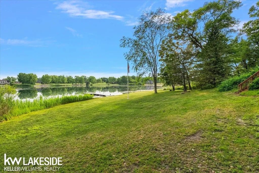 1455 Oak Ridge Road Oxford Village MI 48371