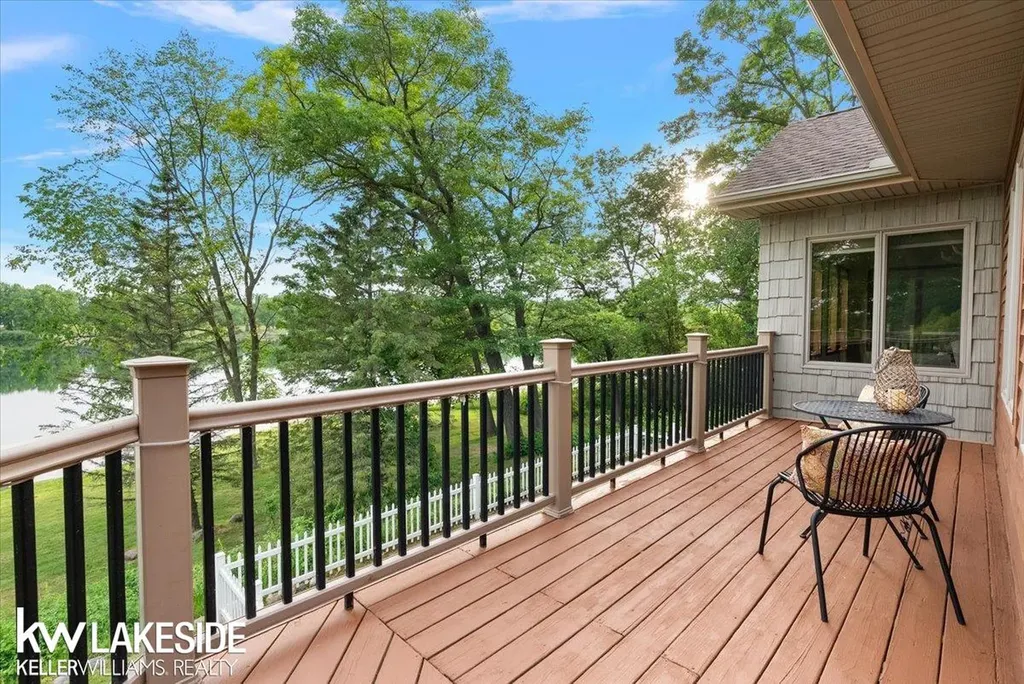 1455 Oak Ridge Road Oxford Village MI 48371